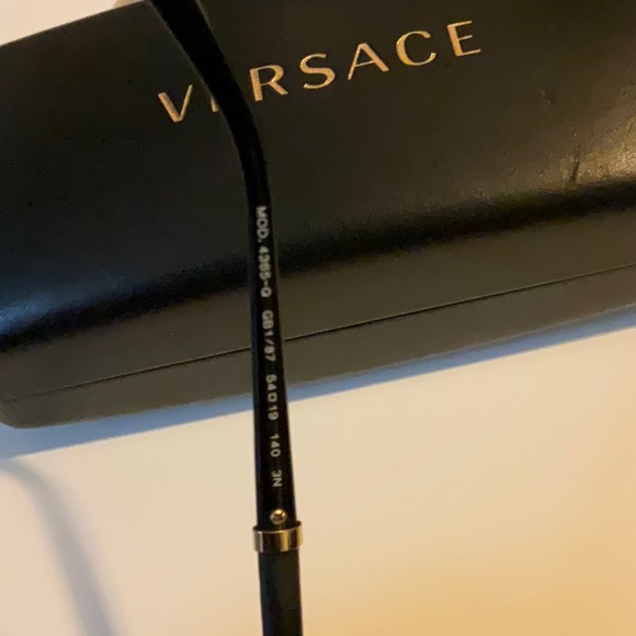Authentic Versace cat eyes sunglasses - Picture 8 of 10
